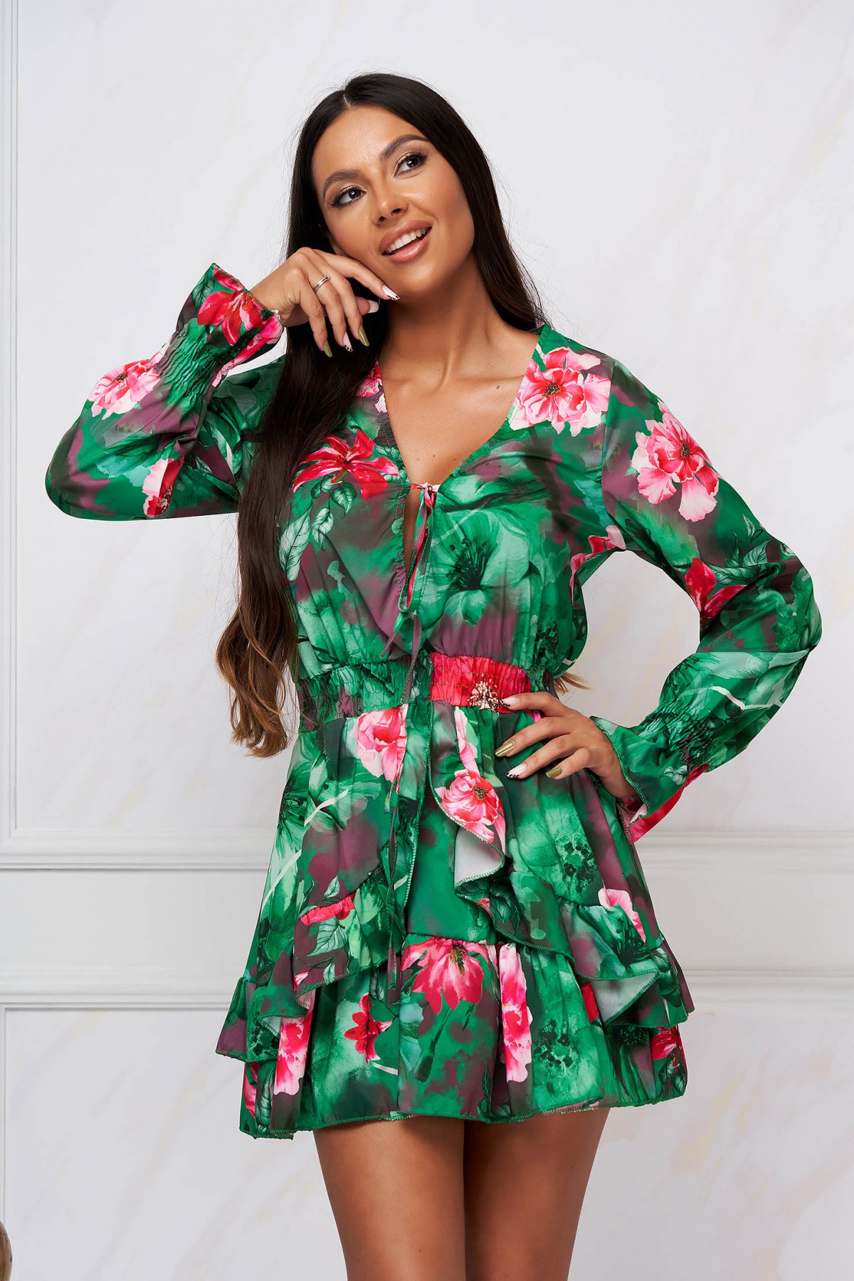 Rochie cu imprimeu floral din material fin la atingere scurta in clos cu elastic in talie - SunShine