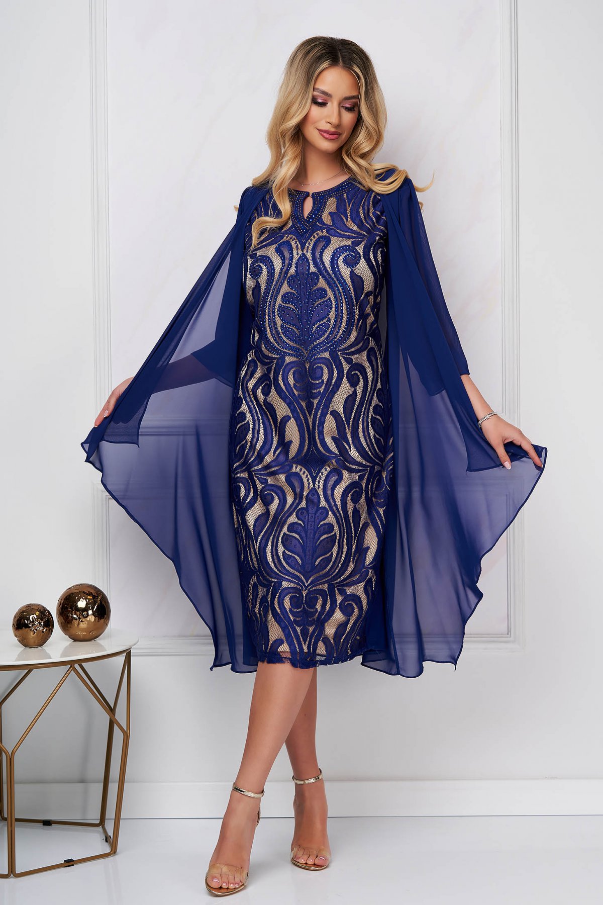 Rochie albastra eleganta midi cu un croi drept cu aplicatii cu dantela si pietre strass image1