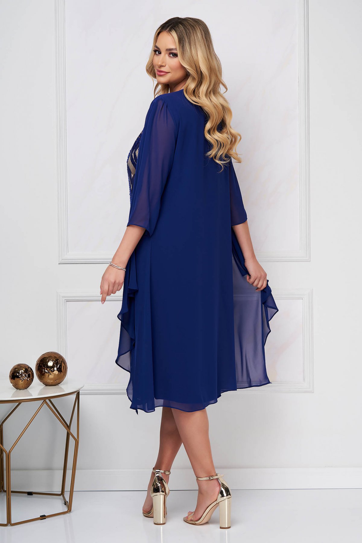 Rochie albastra eleganta midi cu un croi drept cu aplicatii cu dantela si pietre strass image2