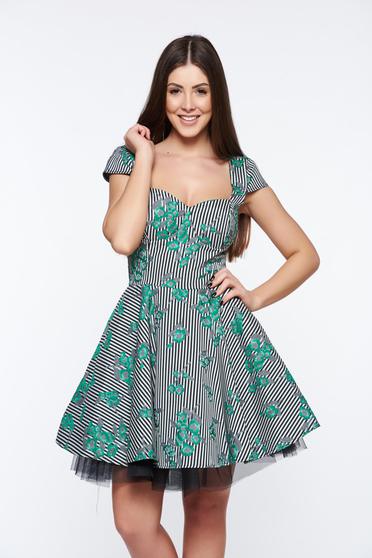 Rochie Artista verde de ocazie in clos cu bust buretat cu tul pe dedesupt