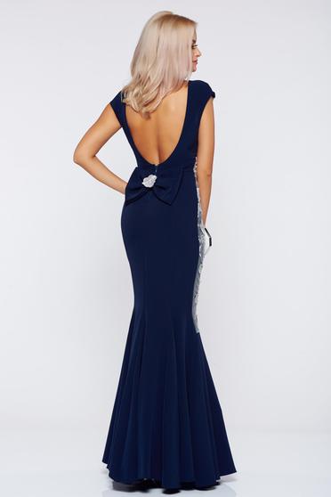 Rochie Artista albastru-inchis de ocazie din material dantelat cu spatele gol