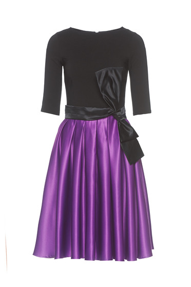Rochie Artista mov de ocazie din material satinat in clos