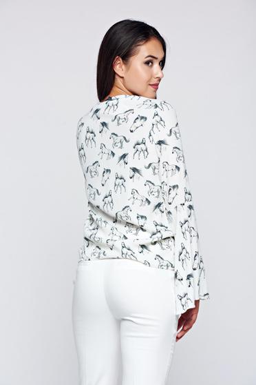 poze cu Bluza dama PrettyGirl alba cu croi larg cu maneci clopot