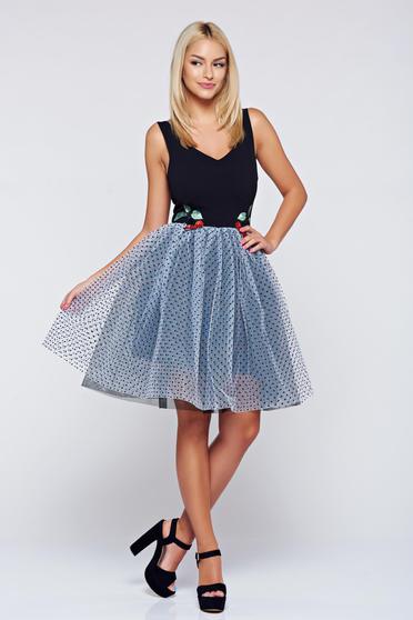 Rochie StarShinerS neagra de ocazie fara maneci cu insertii de broderie