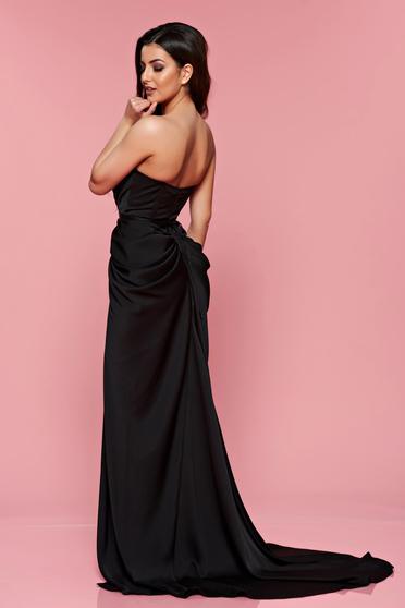 poze cu Rochie Ana Radu neagra de lux din material satinat cu push-up