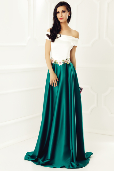 Rochie Artista verde de ocazie in clos din material satinat cu insertii de broderie