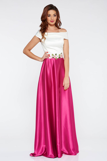 Rochie Artista roz de ocazie in clos din material satinat cu insertii de broderie