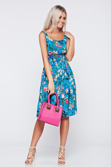 Rochie in clos fara maneci PrettyGirl albastra cu elastic in talie