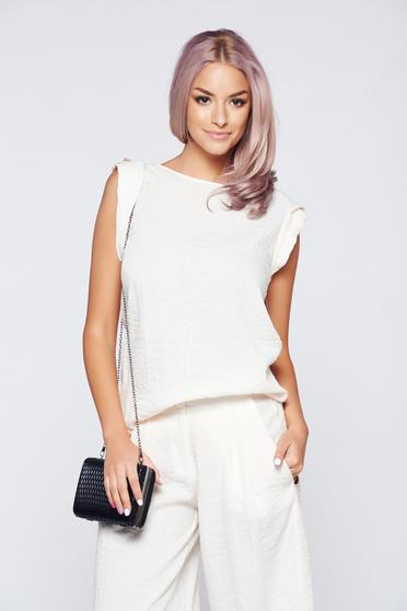 Top PrettyGirl nude cu croi larg din material vaporos fara maneci