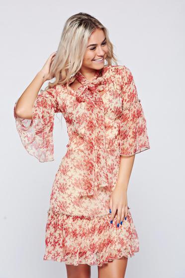 Rochie PrettyGirl alba cu croi larg accesorizata cu esarfa