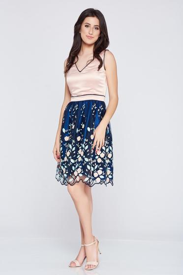 Rochie eleganta brodata albastru-inchis Fofy din material satinat