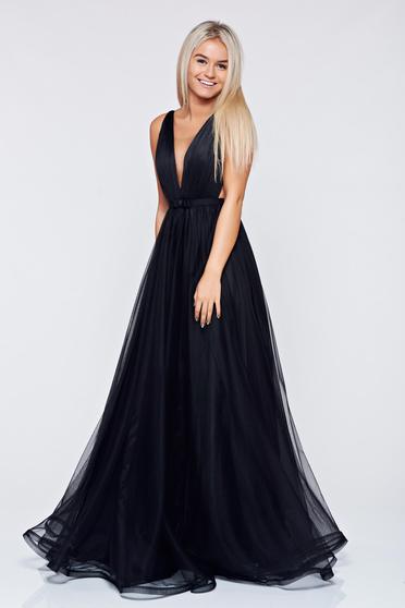 Rochie Ana Radu neagra de lux din tul captusita pe interior cu decolteu in v
