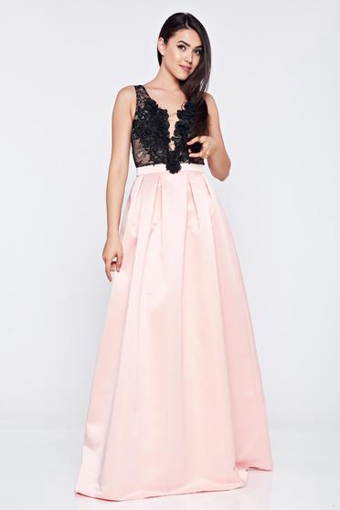 Rochie de ocazie in clos LaDonna roz cu decolteu