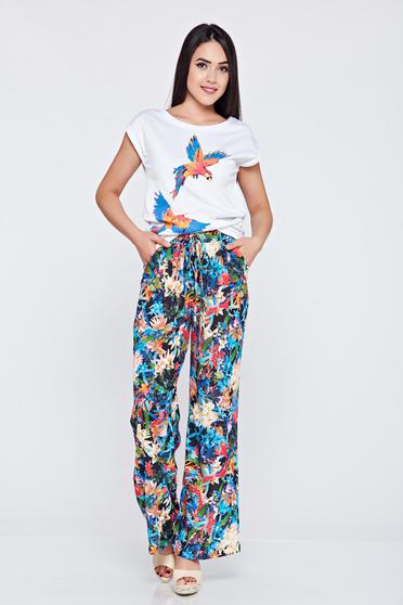 Pantaloni cu croi larg albastri cu imprimeuri florale