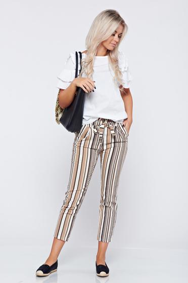 Pantaloni conici cu dungi verticale maro cu buzunare