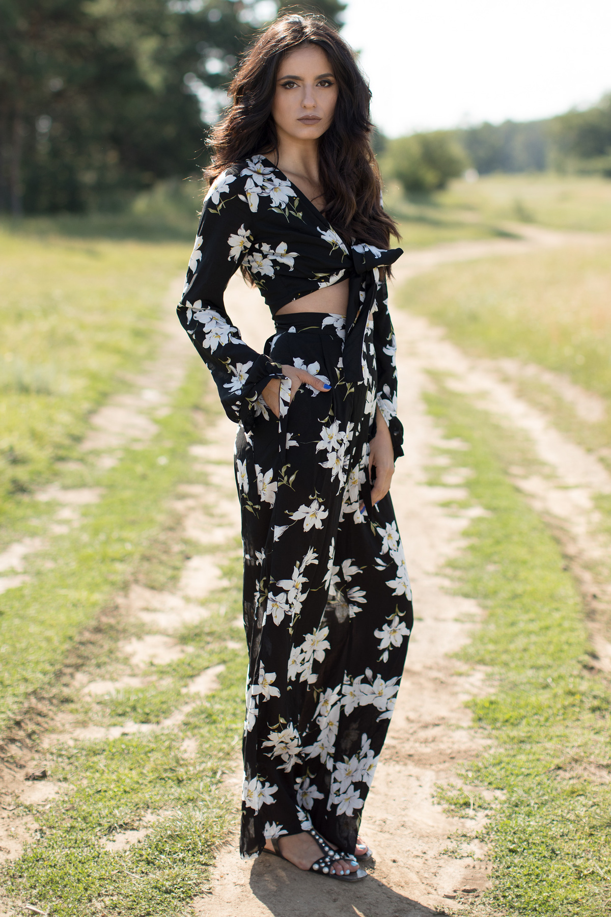 Top Ioana Grama by StarShinerS negru din material vaporos cu imprimeuri florale