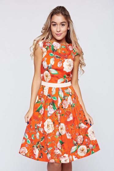 Rochie LaDonna rosie in clos din bumbac cu imprimeuri florale