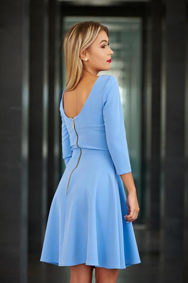 poze cu Rochie StarShinerS albastra office in clos accesorizata cu lantisor
