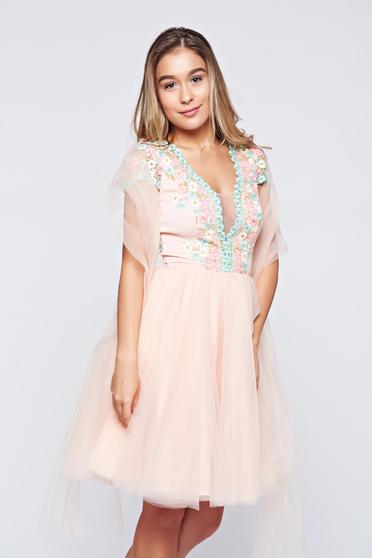 Rochie Fofy piersica de ocazie brodata in clos