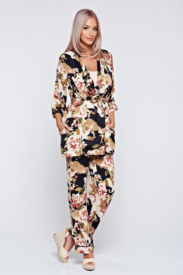 Pantaloni Festival Look by PrettyGirl rosa cu imprimeuri florale cu buzunare