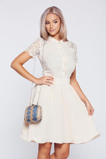 Rochie PrettyGirl crem din in in clos cu maneci din dantela