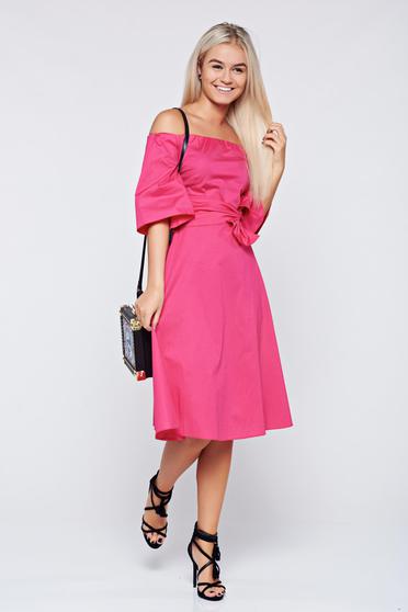 Rochie LaDonna fuchsia cu maneci clopot pe umeri
