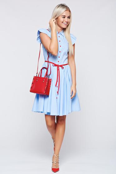 Rochie Fofy albastra-deschis in clos cu volanase la maneca