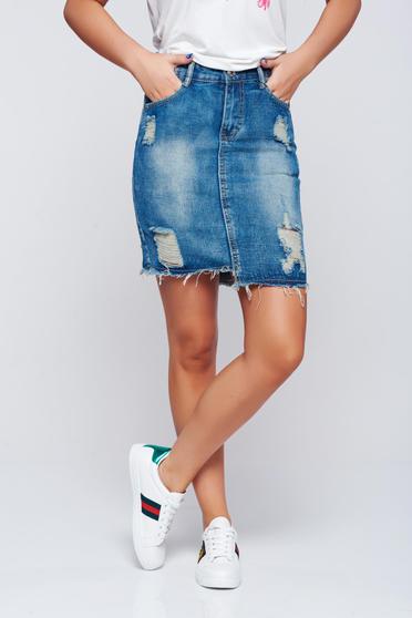 Fusta Top Secret albastra casual din denim cu rupturi