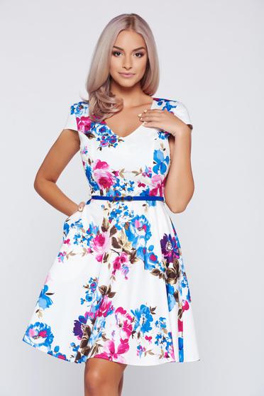 Rochie StarShinerS alba in clos cu accesoriu tip curea