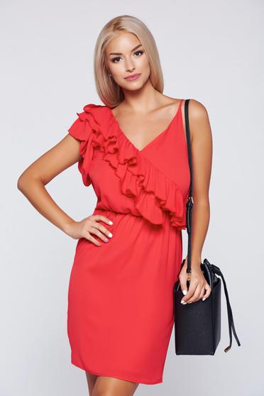Rochie PrettyGirl corai cu croi larg cu volanase