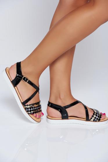 Sandale negre casual cu talpa joasa cu aplicatii cu sclipici