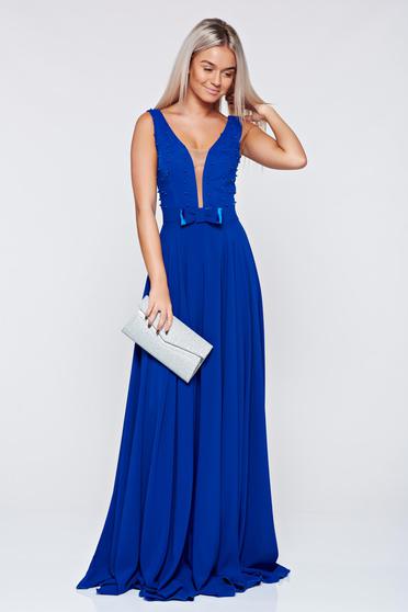 Rochie Fofy albastra de ocazie in clos cu decolteu