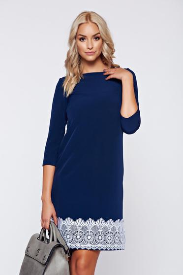 Rochie StarShinerS albastra office cu croi larg cu aplicatii de dantela