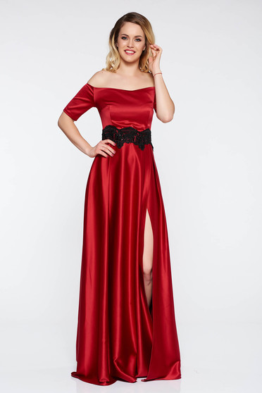 Rochie Artista visinie de ocazie din material satinat cu insertii de broderie
