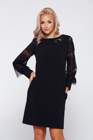 Rochie LaDonna neagra eleganta cu croi larg cu maneci din dantela