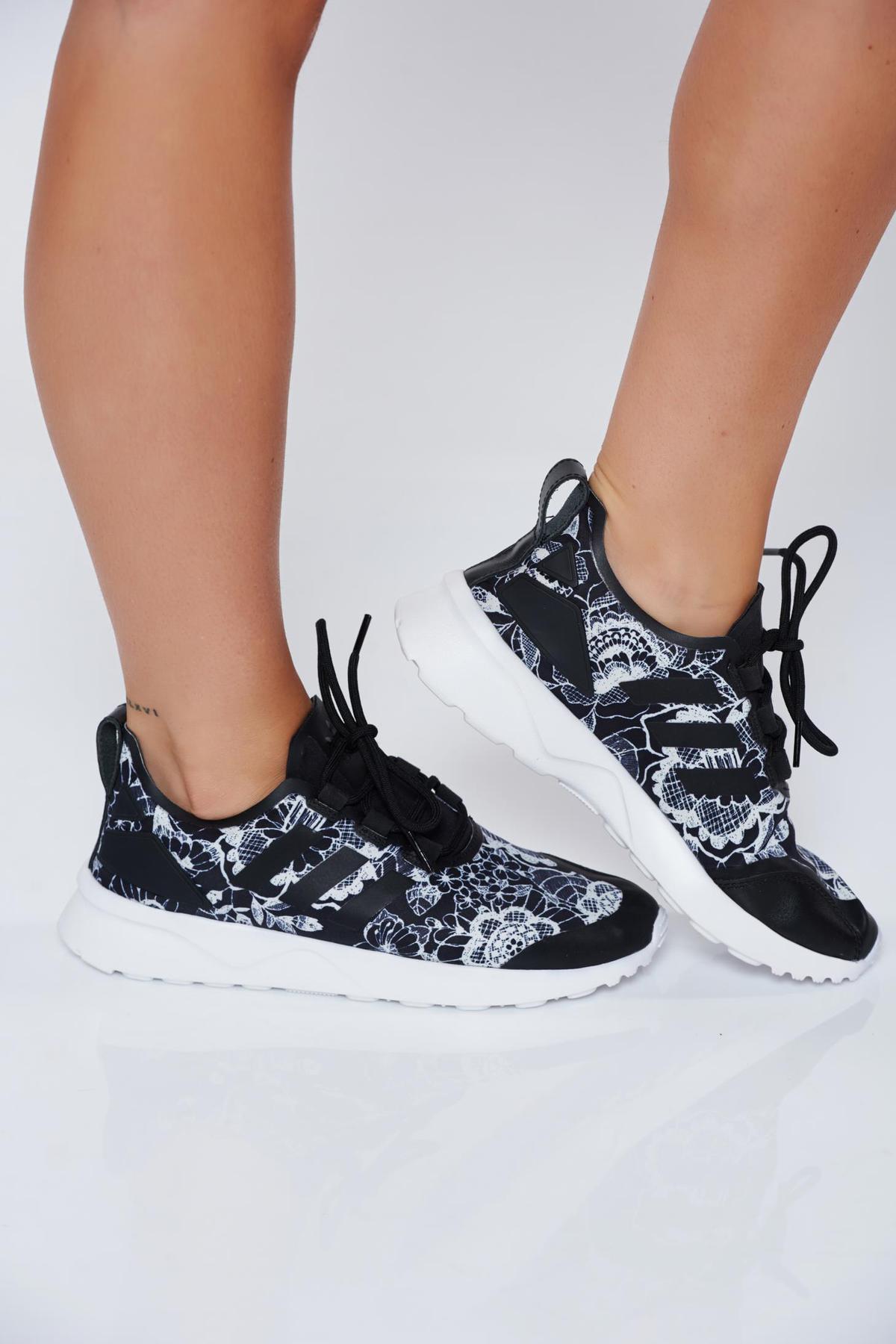 Pantofi sport Adidas Originals negri casual cu talpa usoara cu siret