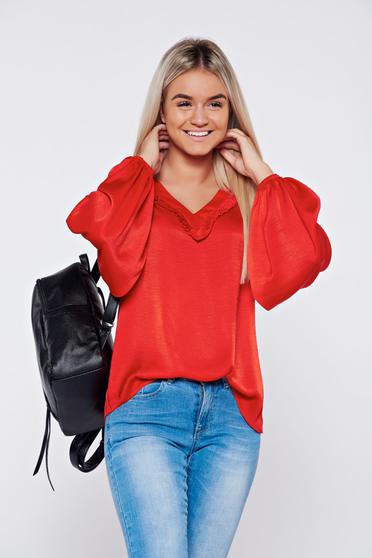 Bluza dama LaDonna rosie eleganta din material satinat cu decolteu in v