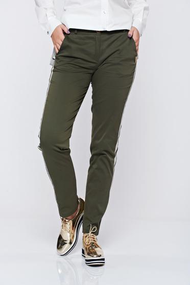 poze cu Pantaloni PrettyGirl khaki casual conici cu dungi verticale