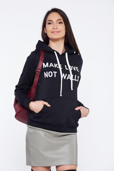 Hanorac Top Secret negru casual din bumbac cu buzunare in fata