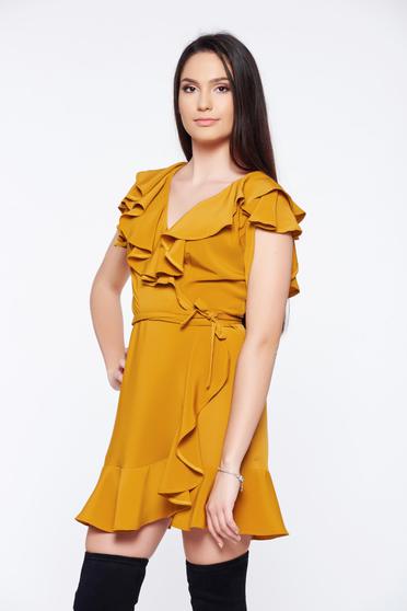Rochie Ana Radu galbena eleganta petrecuta cu volanase