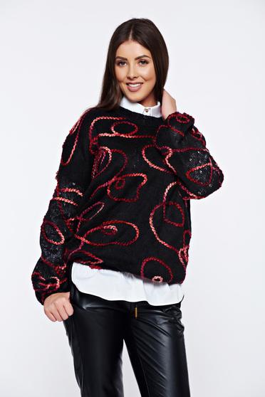 Pulover PrettyGirl negru casual tricotat cu broderie rosie cu croi larg