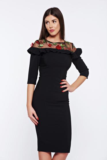 Rochie LaDonna neagra de ocazie tip creion cu insertii de broderie