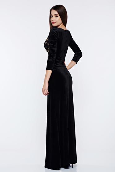 poze cu Rochie Artista neagra de ocazie din catifea cu maneca lunga