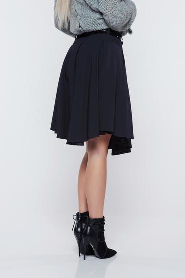 Fusta PrettyGirl gri casual in clos cu accesoriu tip curea