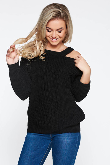 Pulover negru casual tricotat cu croi larg cu umeri decupati