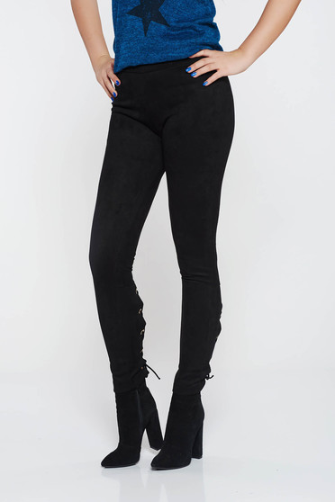 Pantaloni negri casual conici din velur cu talie joasa accesorizati cu snur