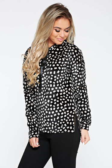 Hanorac PrettyGirl negru casual din catifea accesorizat cu fermoare si gluga nedetasabila