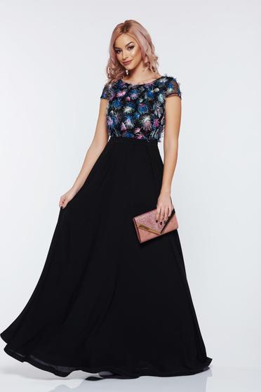 Rochie StarShinerS neagra de ocazie in clos din voal