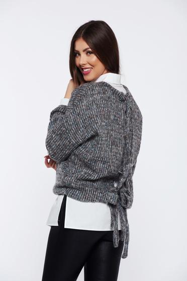 Pulover PrettyGirl gri casual cu croi larg tricotat