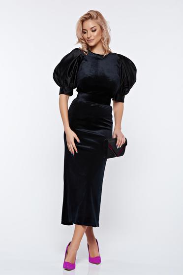 Rochie Ana Radu neagra de ocazie din catifea cu maneci bufante accesorizata cu cordon